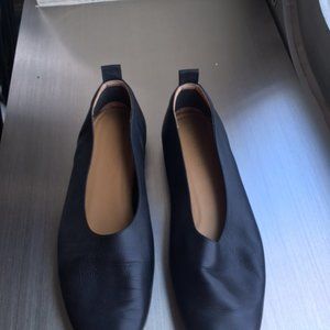 Everlane flats